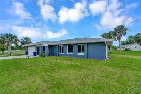 A home in PORT CHARLOTTE