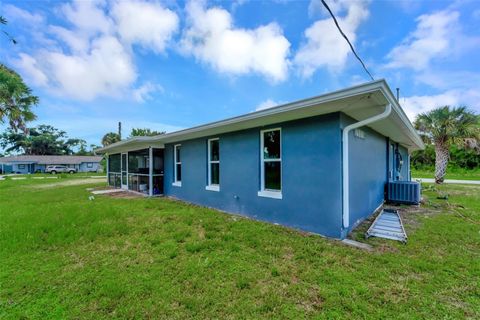 A home in PORT CHARLOTTE