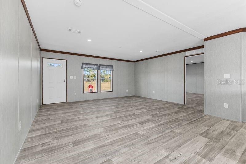 PINE MDWS - Residential