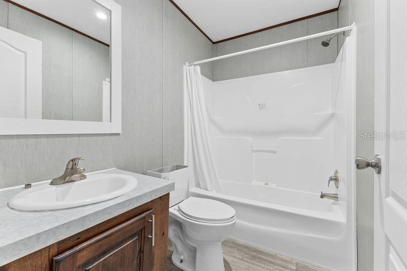 PINE MDWS - Residential