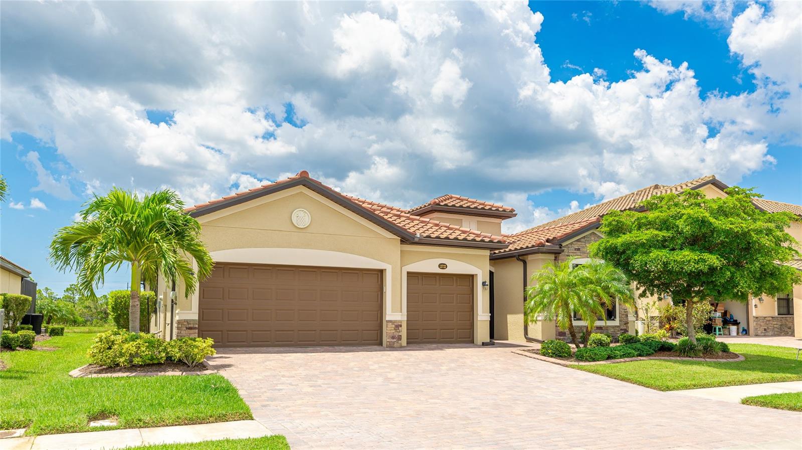 13722 VANCANZA DR