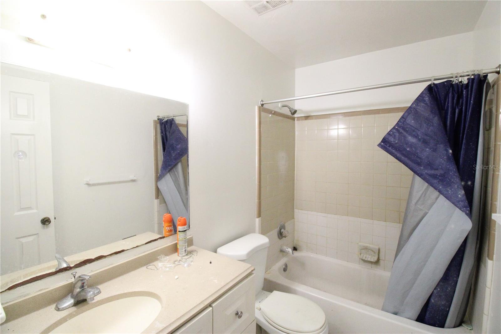 PINERIDGE IV - Residential Lease