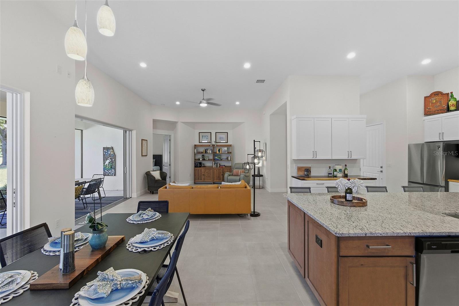 HARBOR HILLS - Residential