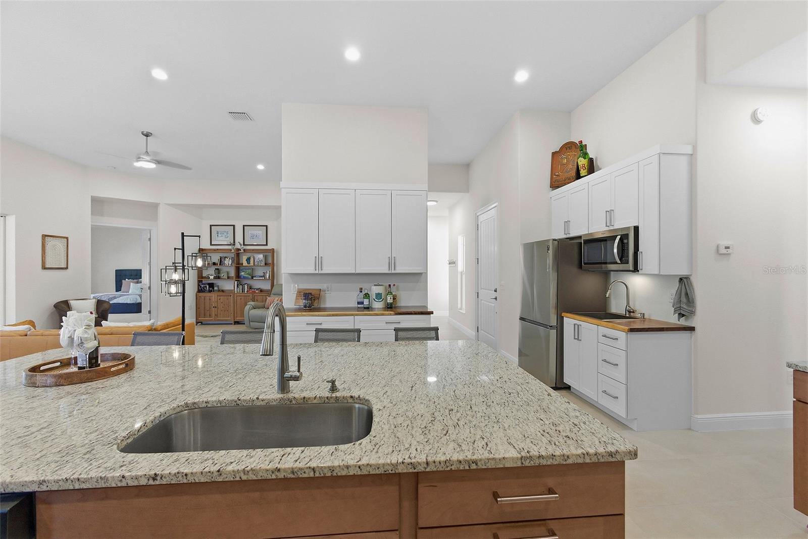 HARBOR HILLS - Residential