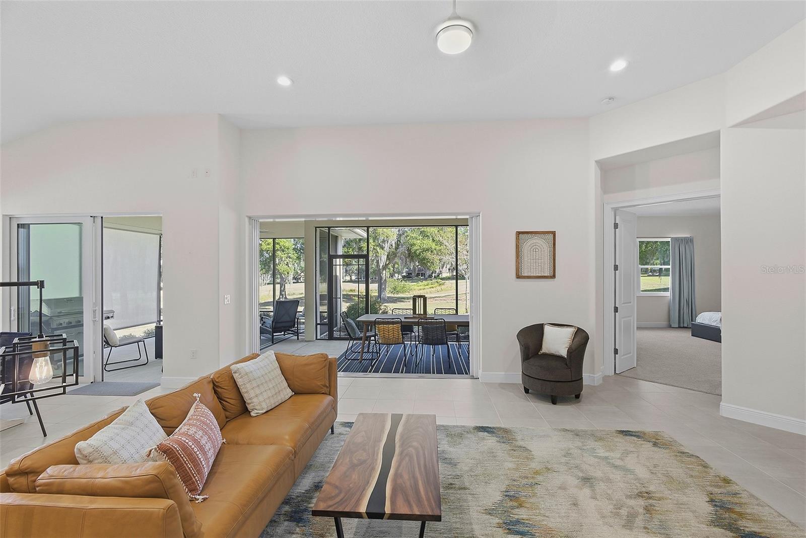 HARBOR HILLS - Residential