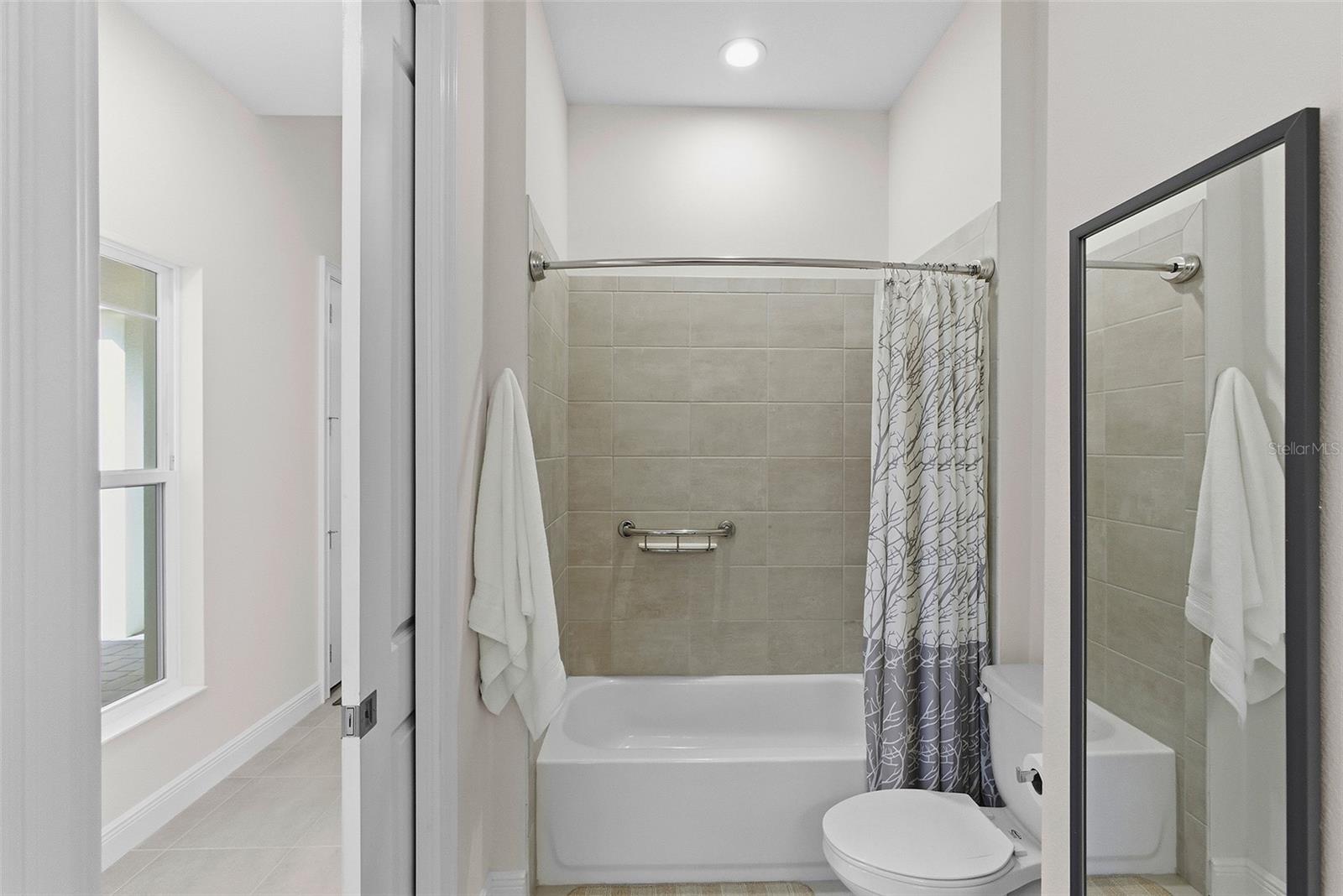 HARBOR HILLS - Residential