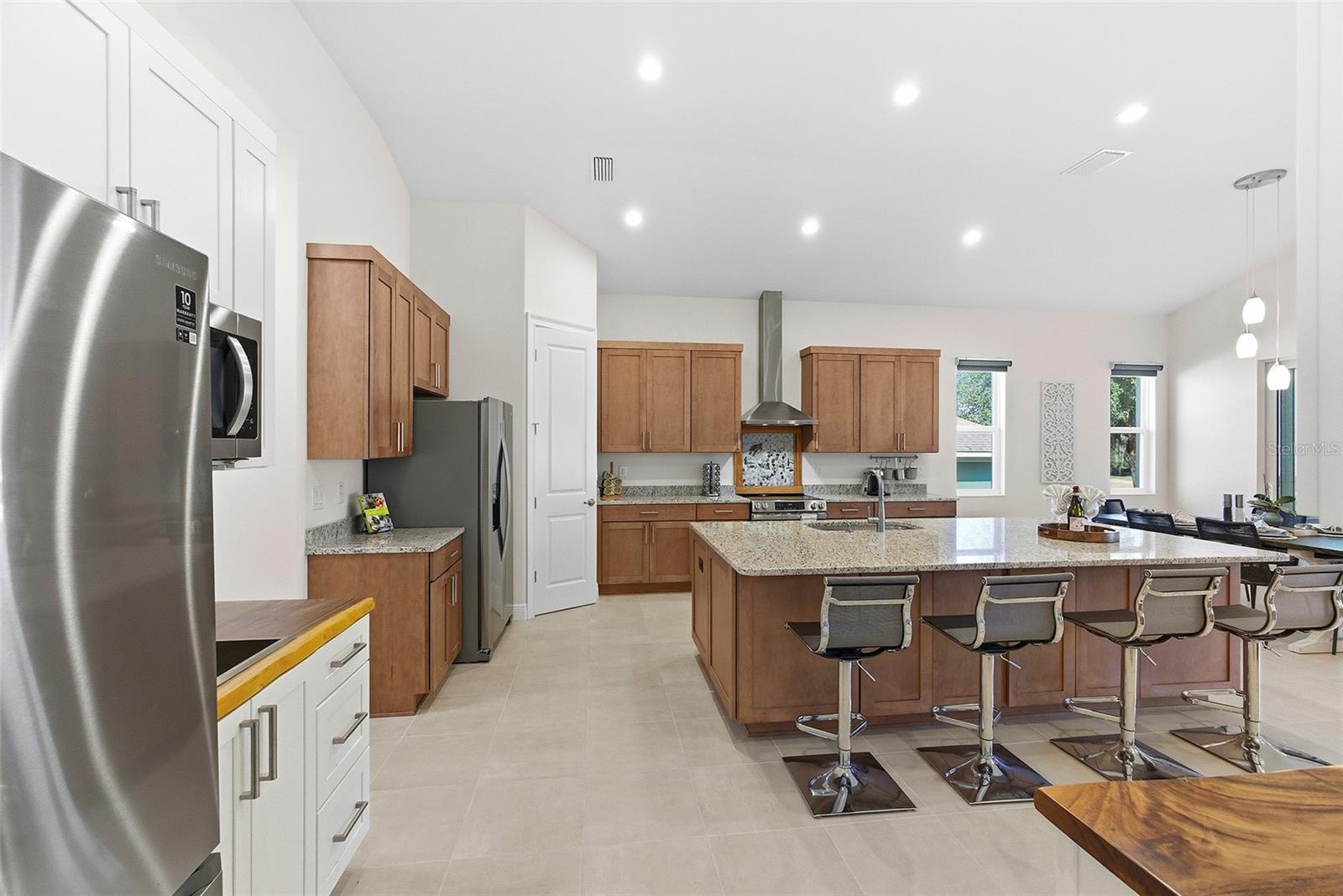 HARBOR HILLS - Residential