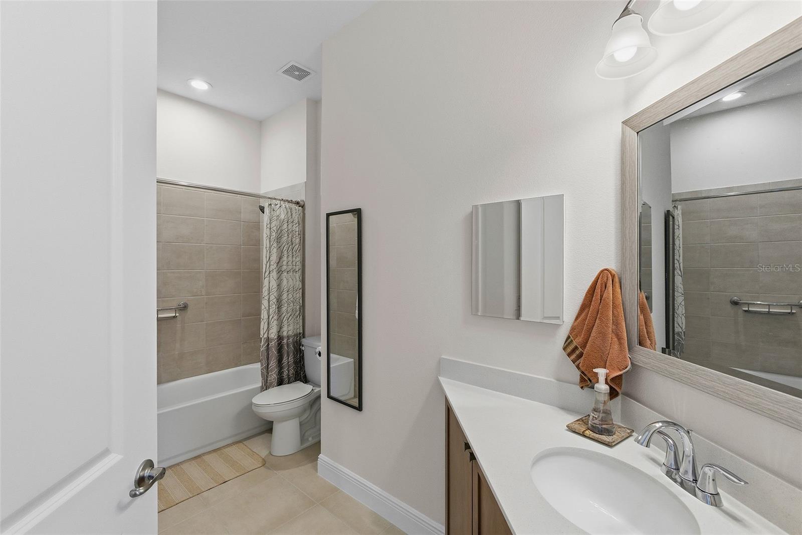 HARBOR HILLS - Residential