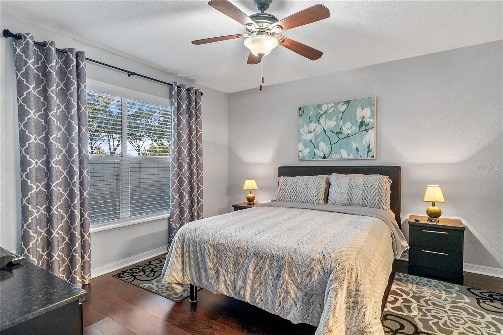 SANDLAKE PRIVATE RESIDENCES - Residential