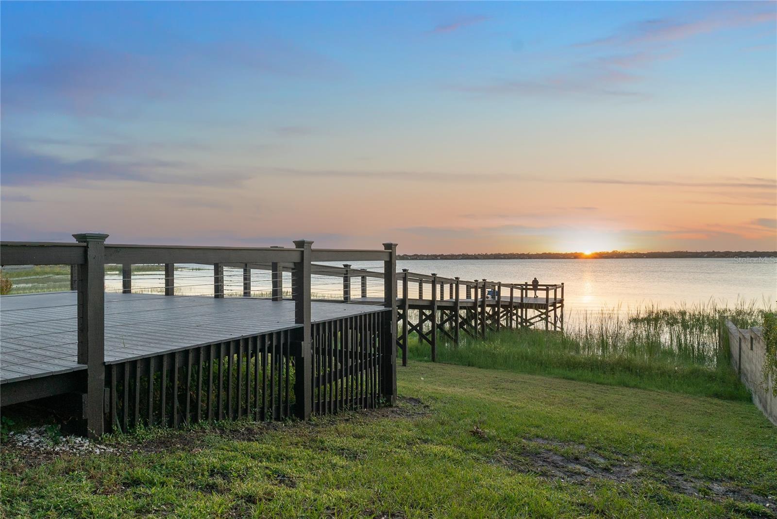 SANDLAKE PRIVATE RESIDENCES - Residential