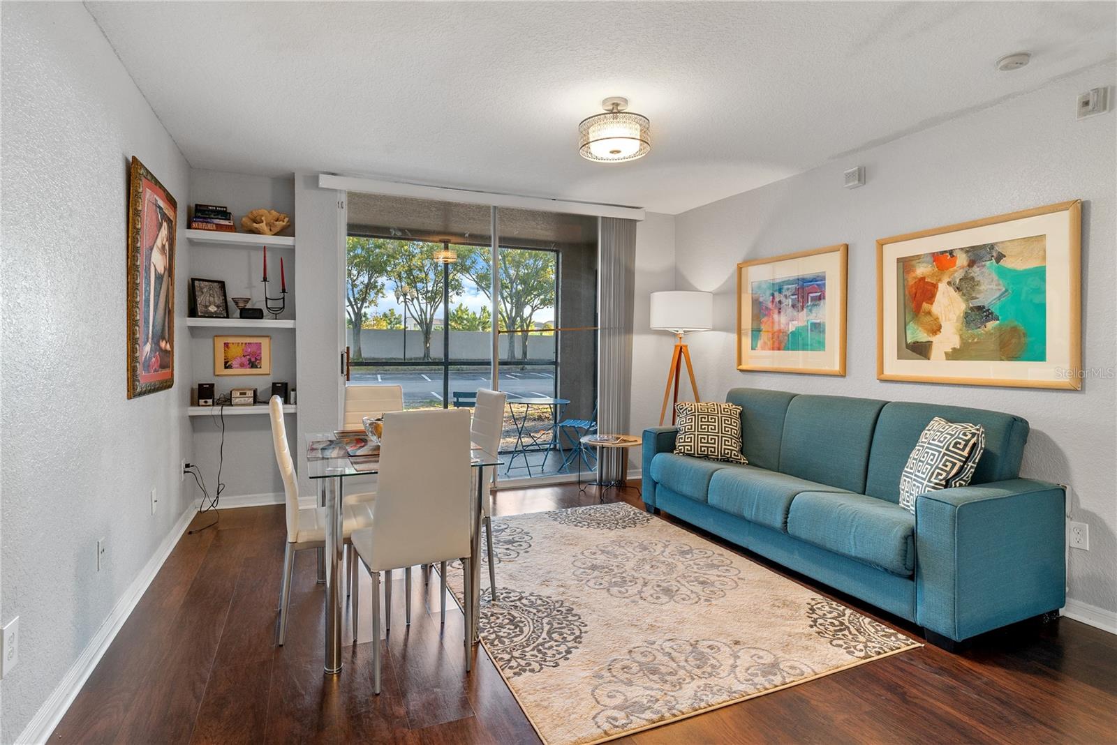 SANDLAKE PRIVATE RESIDENCES - Residential