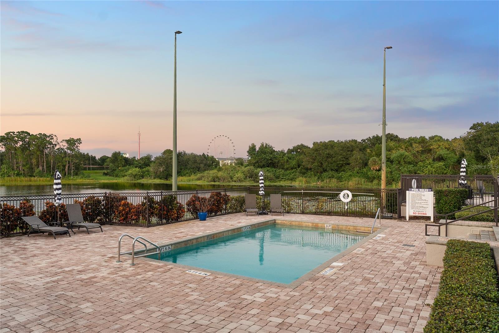 SANDLAKE PRIVATE RESIDENCES - Residential