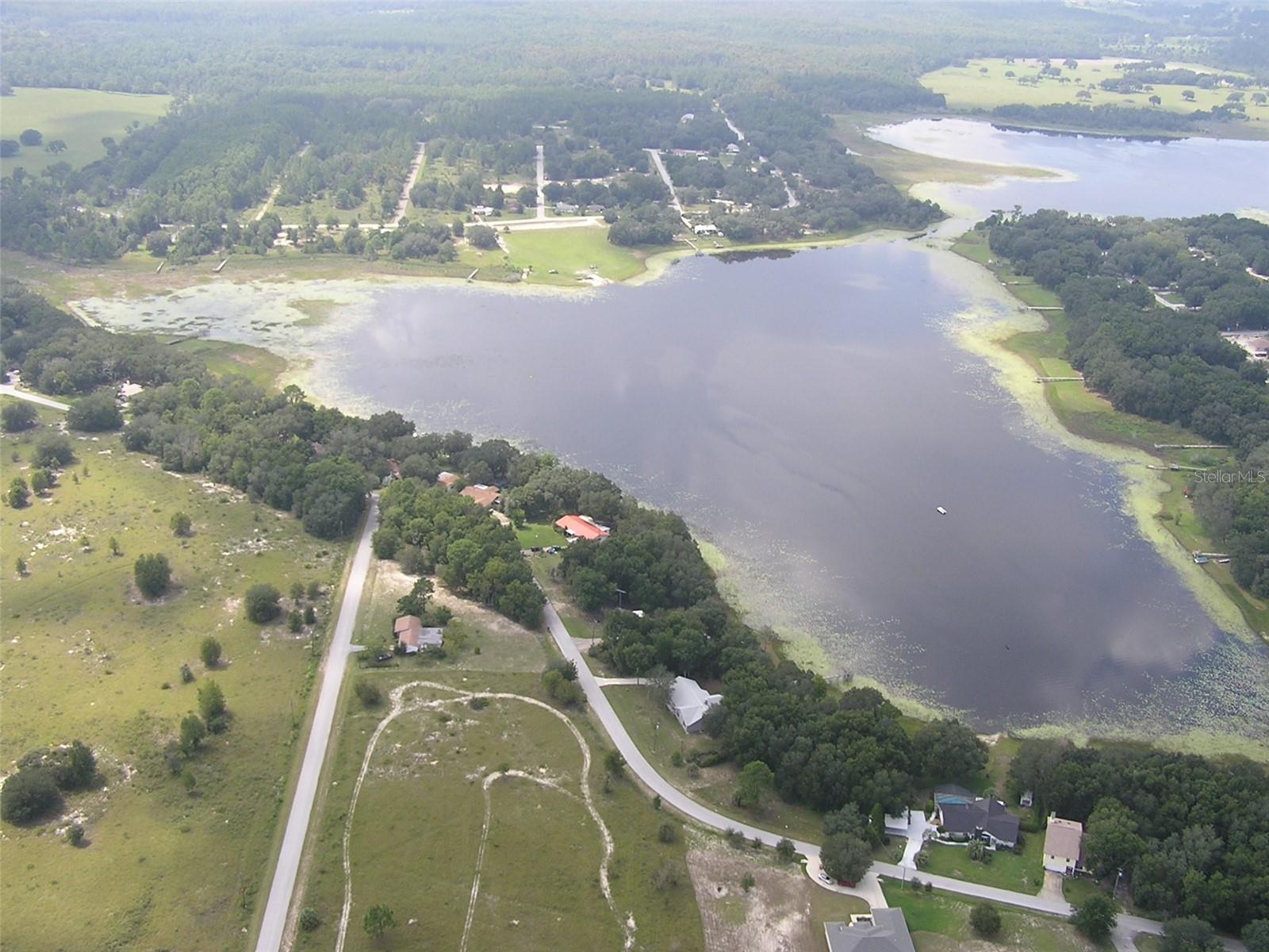 RAINBOW LAKES ESTATE - Land