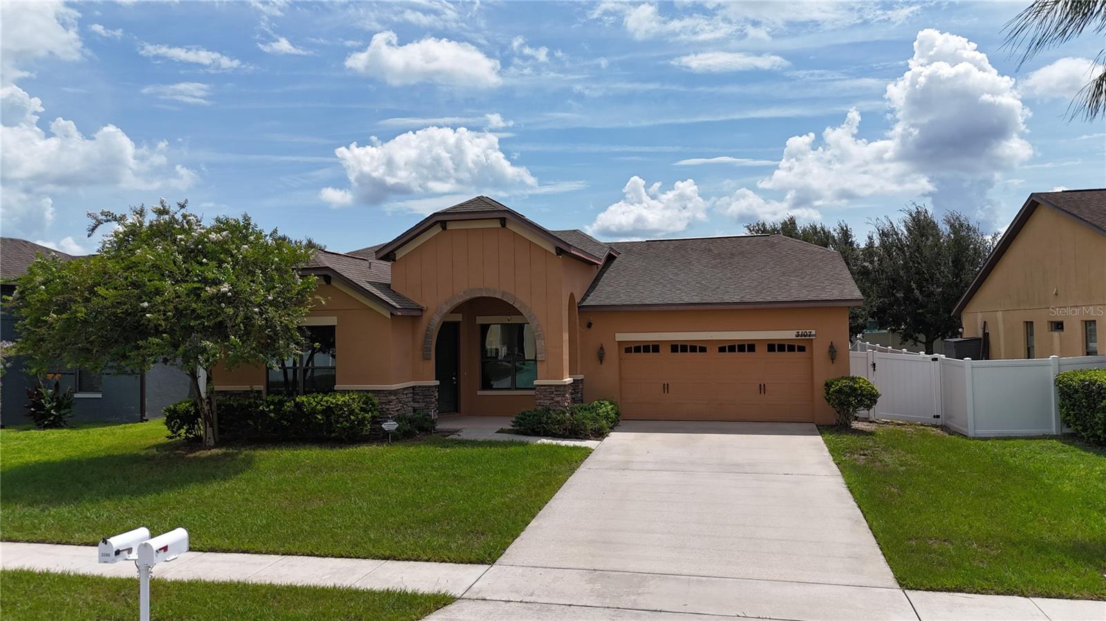 3107 HARRIS PARK WAY