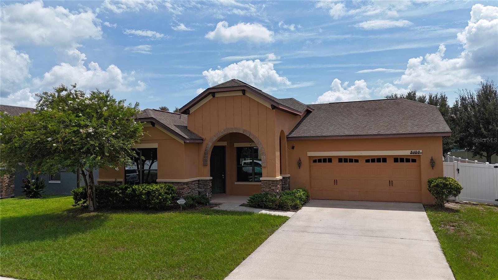 3107 HARRIS PARK WAY