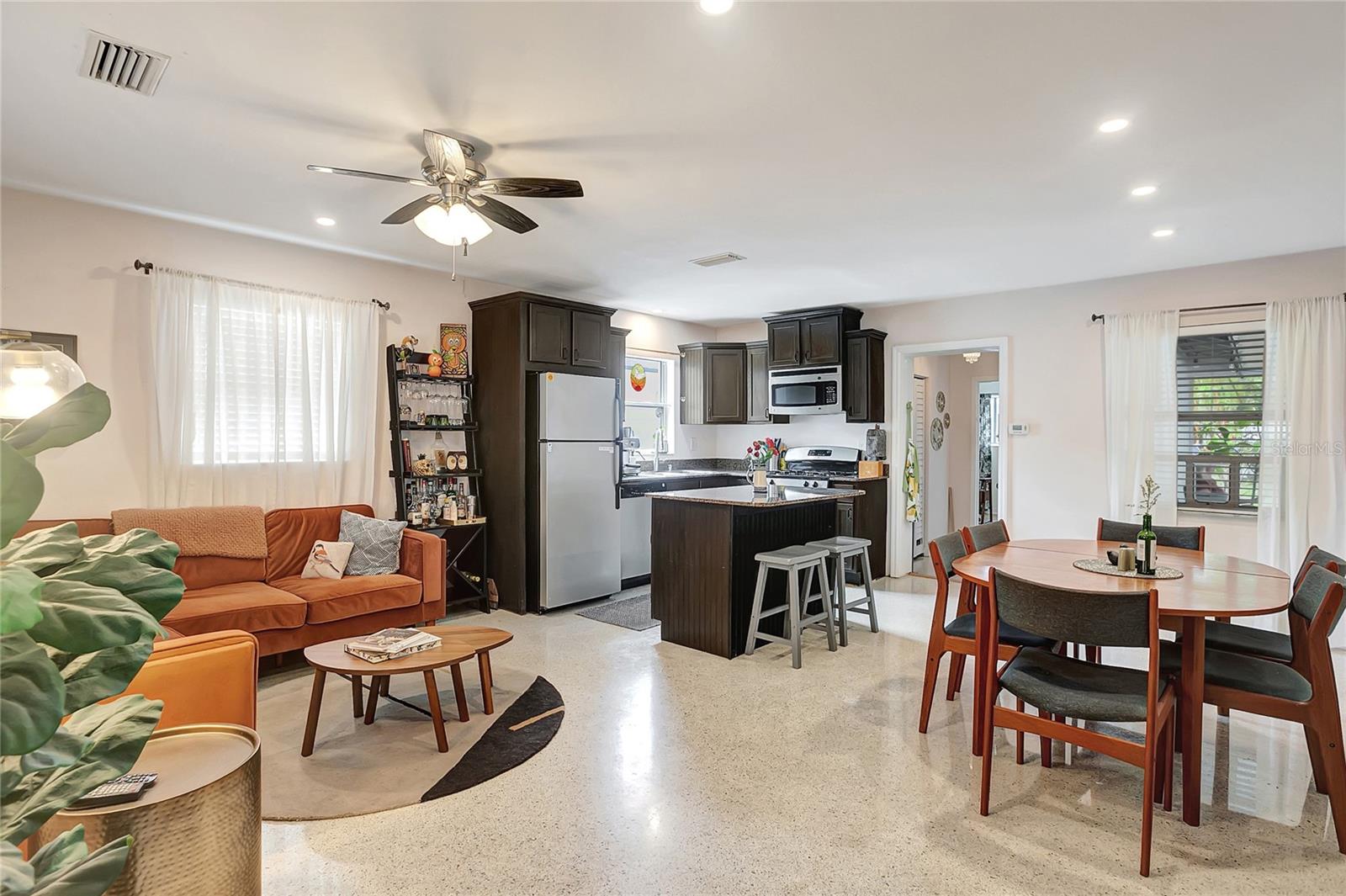 FRANCELLA PARK - Residential