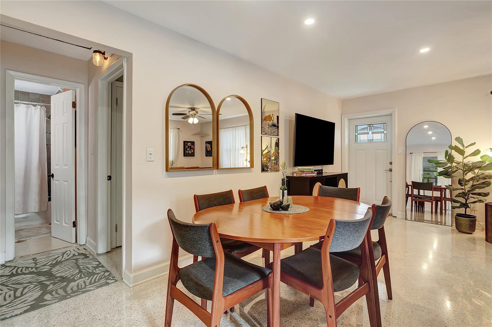 FRANCELLA PARK - Residential