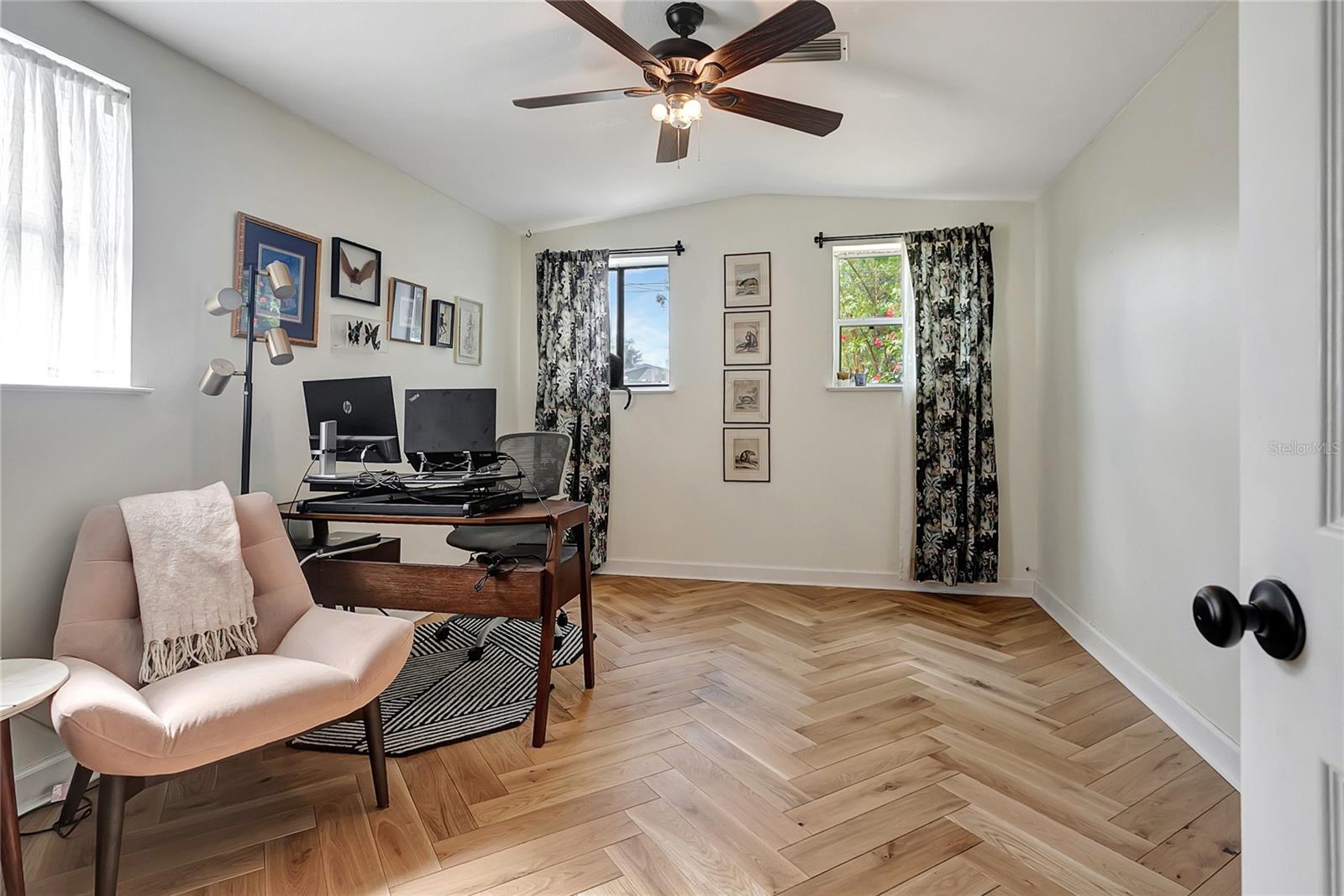 FRANCELLA PARK - Residential