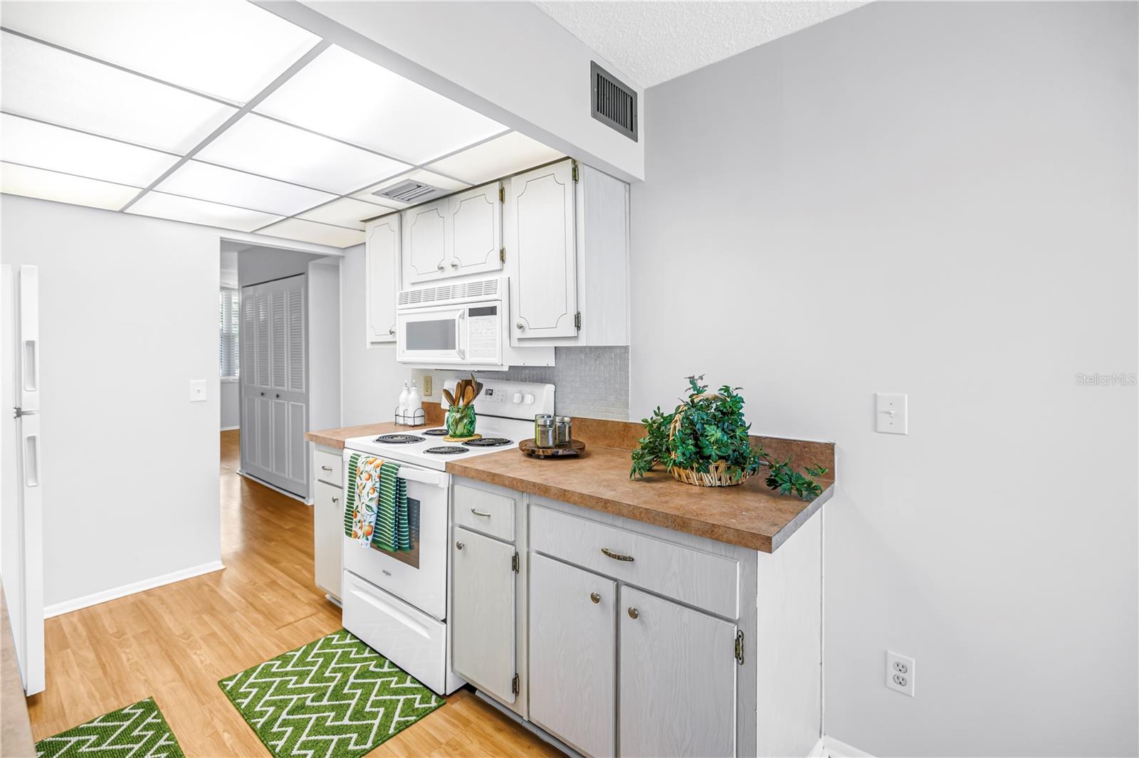 WINSTON PARK NORTHEAST - Residential