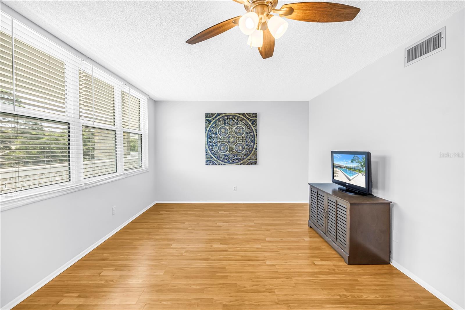 WINSTON PARK NORTHEAST - Residential