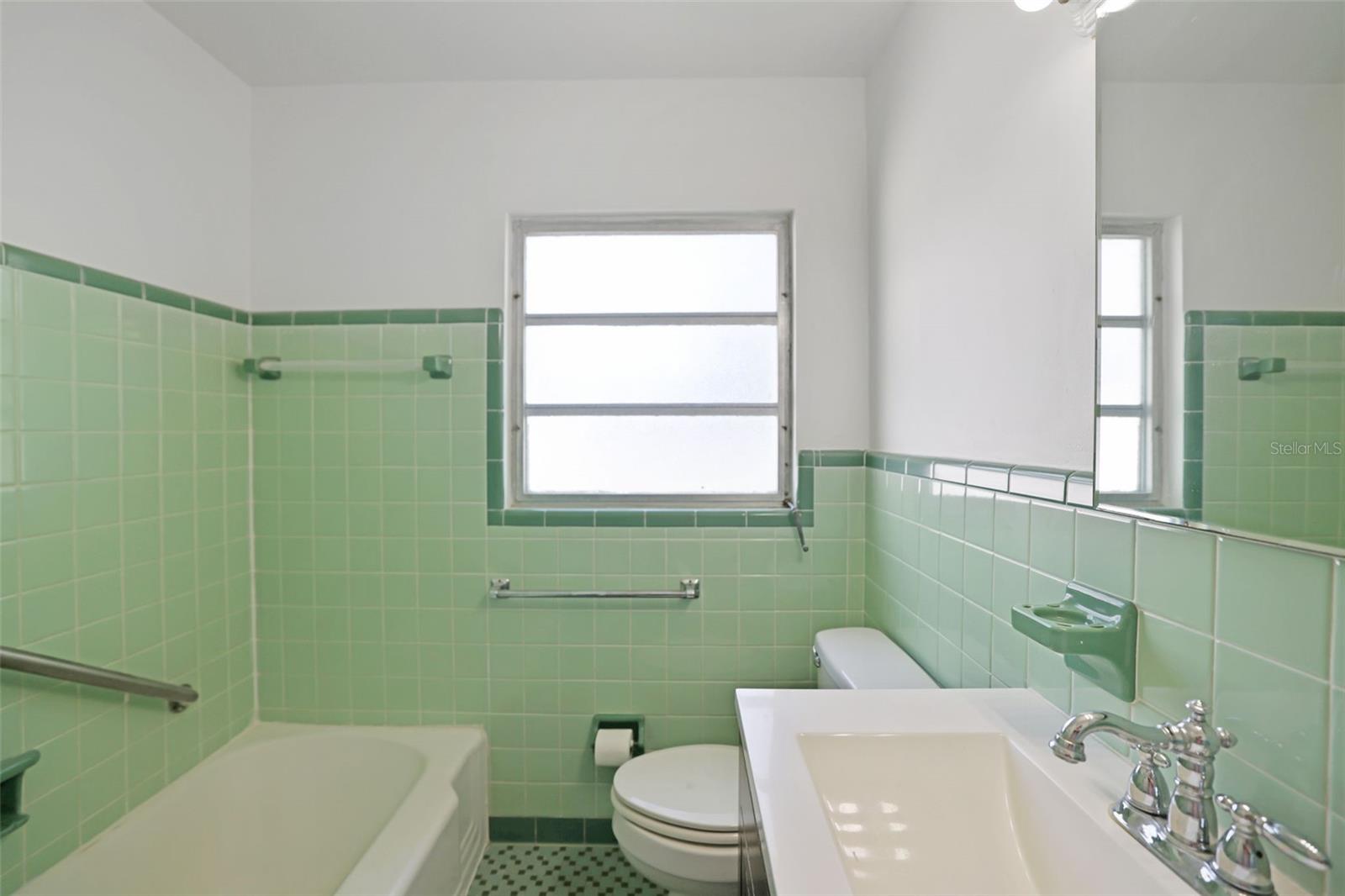 BREEZY ACRES PARK - Residential