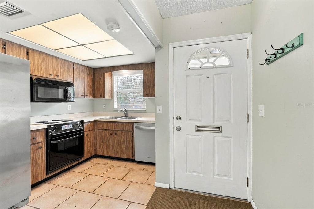 Photo of 2711 51st Avenue W #2711, Bradenton, FL 34207 (MLS # A4709296)