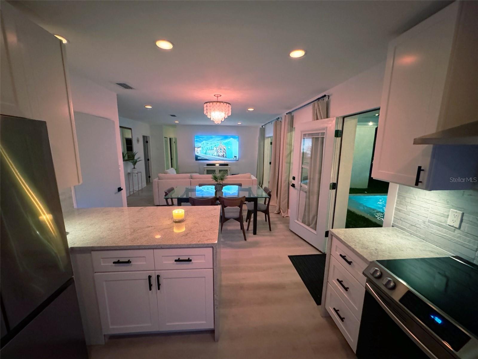 SKY CREST UNIT 9 - Residential Lease