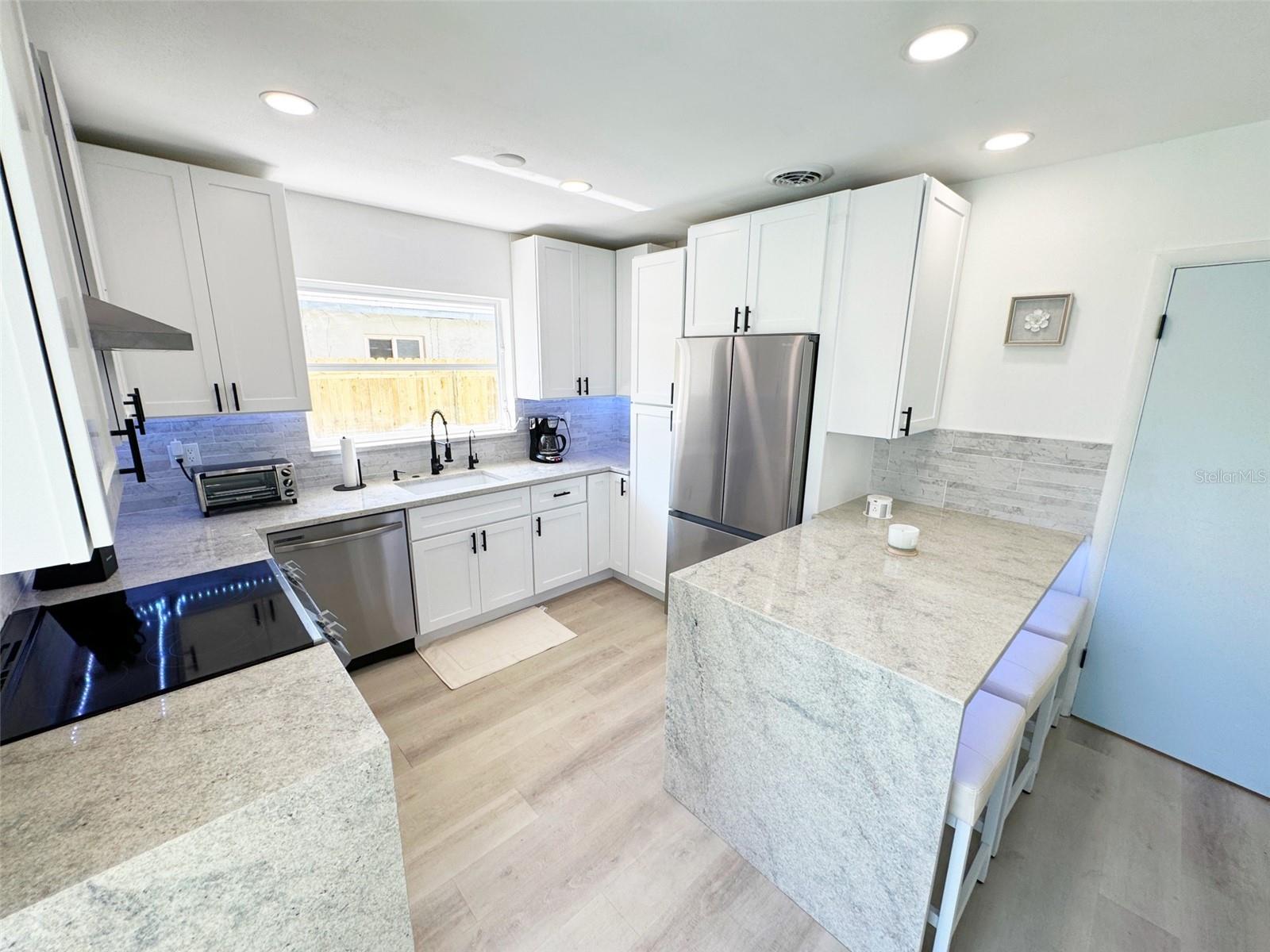 SKY CREST UNIT 9 - Residential Lease