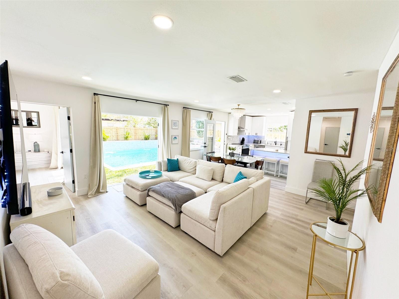 SKY CREST UNIT 9 - Residential Lease