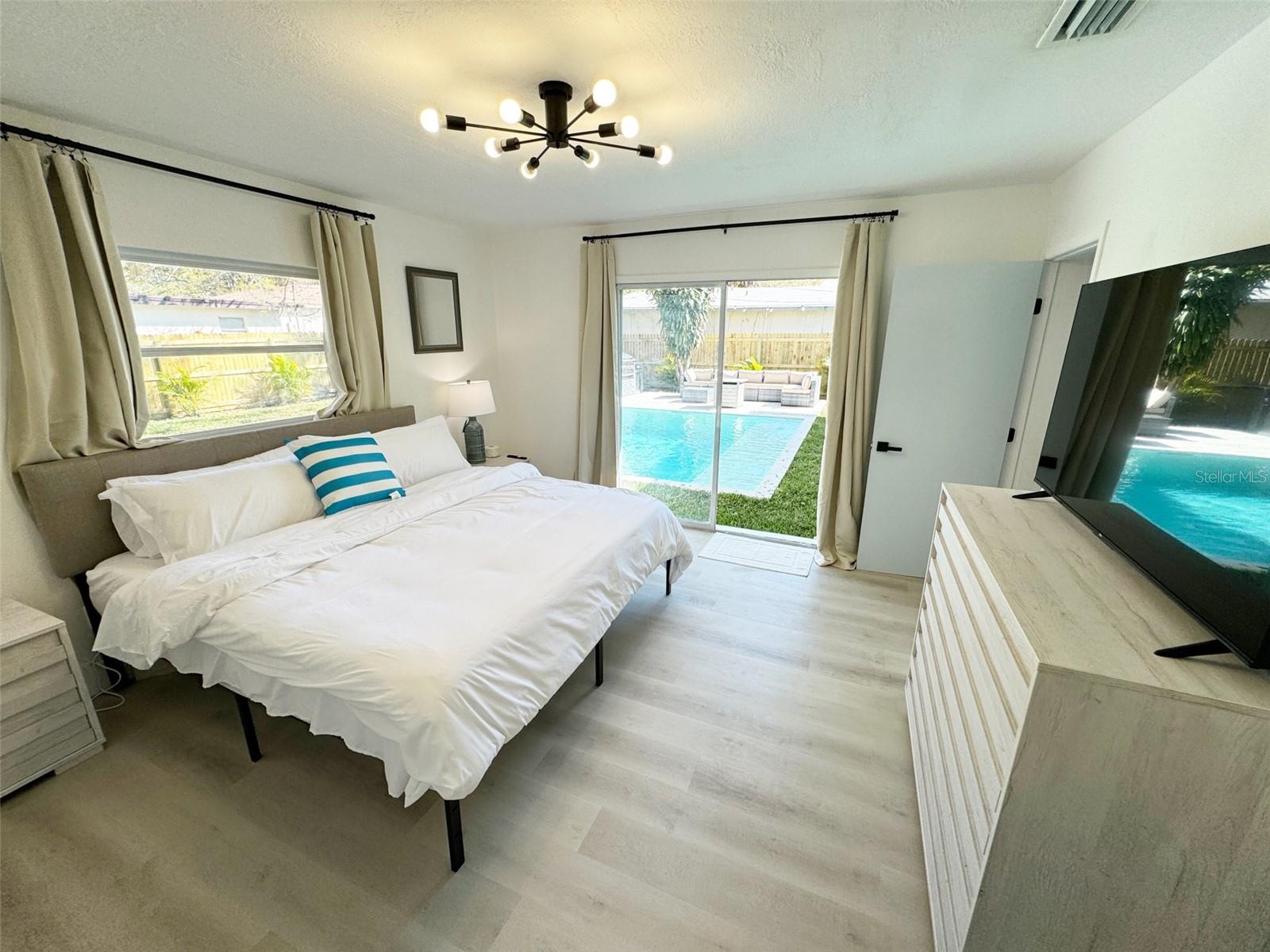SKY CREST UNIT 9 - Residential Lease
