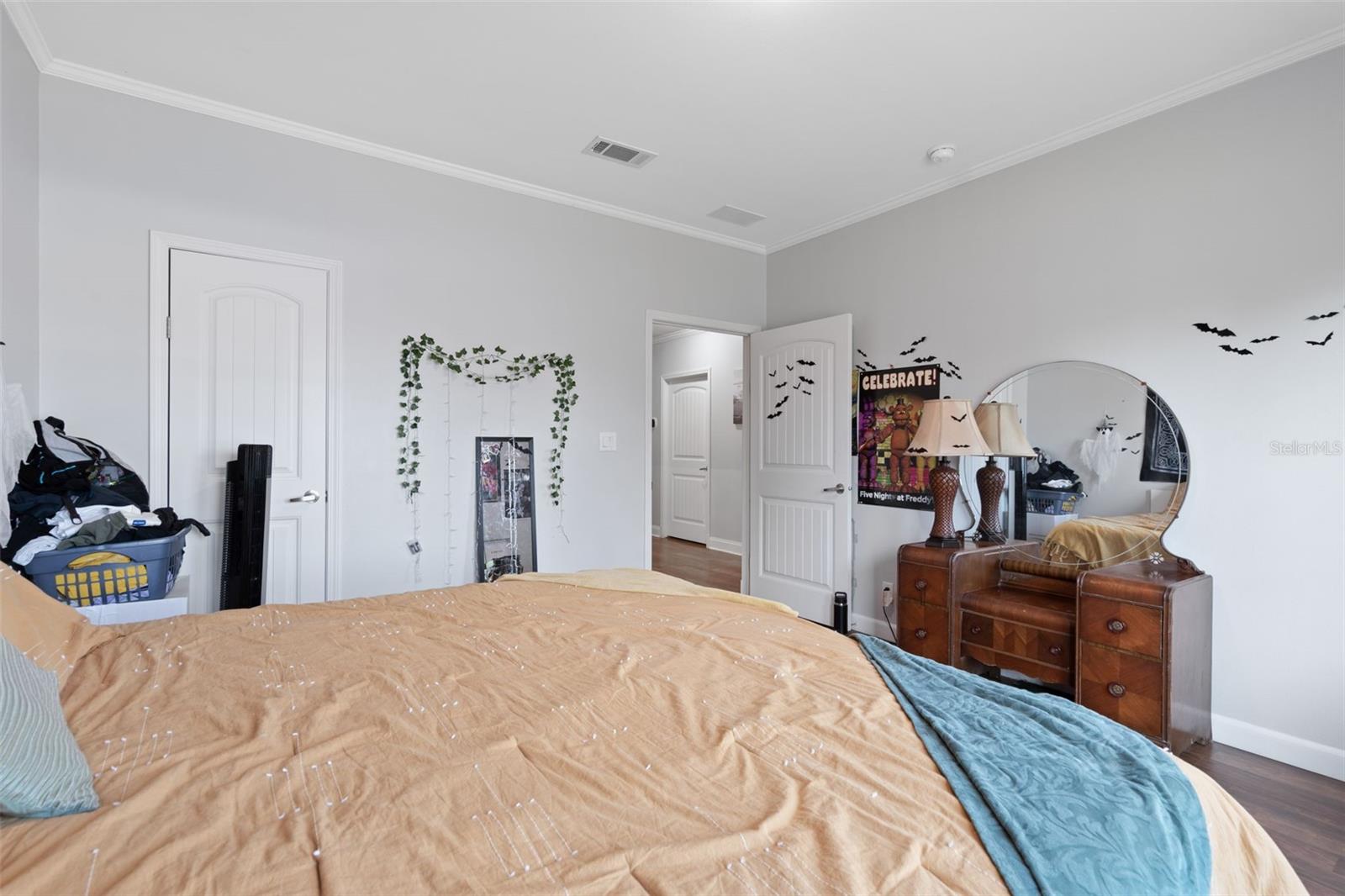 ROYAL HIGHLANDS - Residential