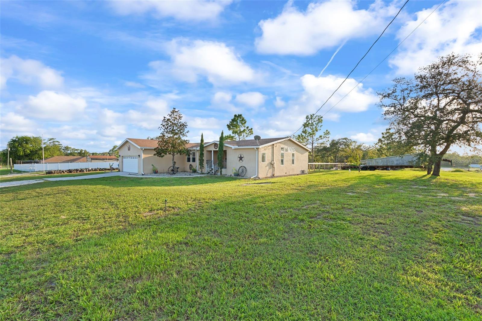 ROYAL HIGHLANDS - Residential