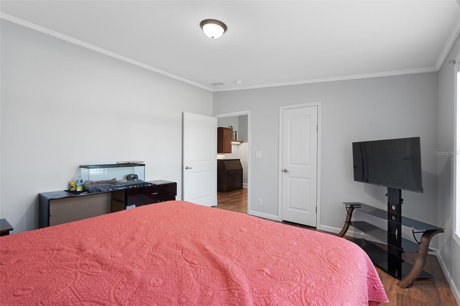 ROYAL HIGHLANDS - Residential