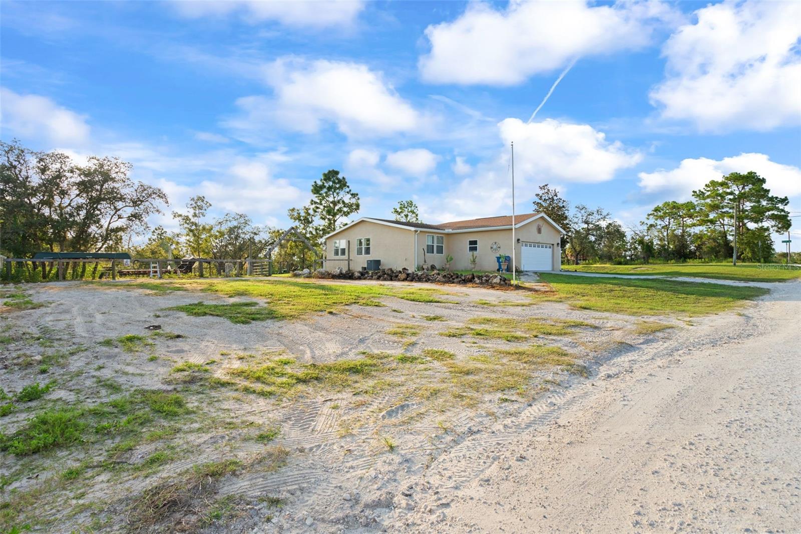 ROYAL HIGHLANDS - Residential