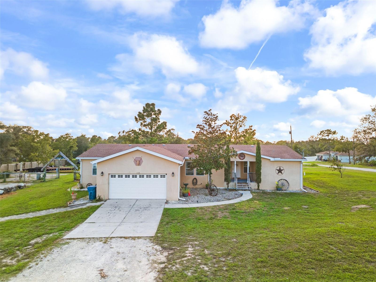 ROYAL HIGHLANDS - Residential