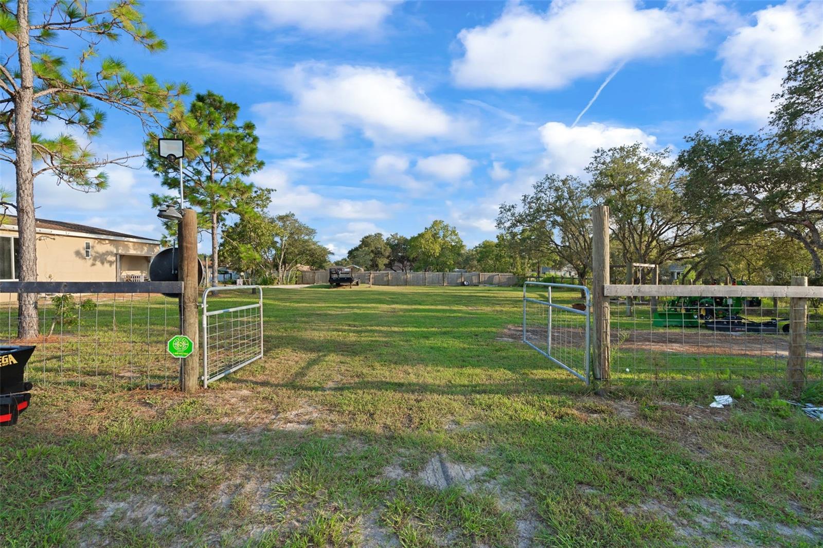 ROYAL HIGHLANDS - Residential