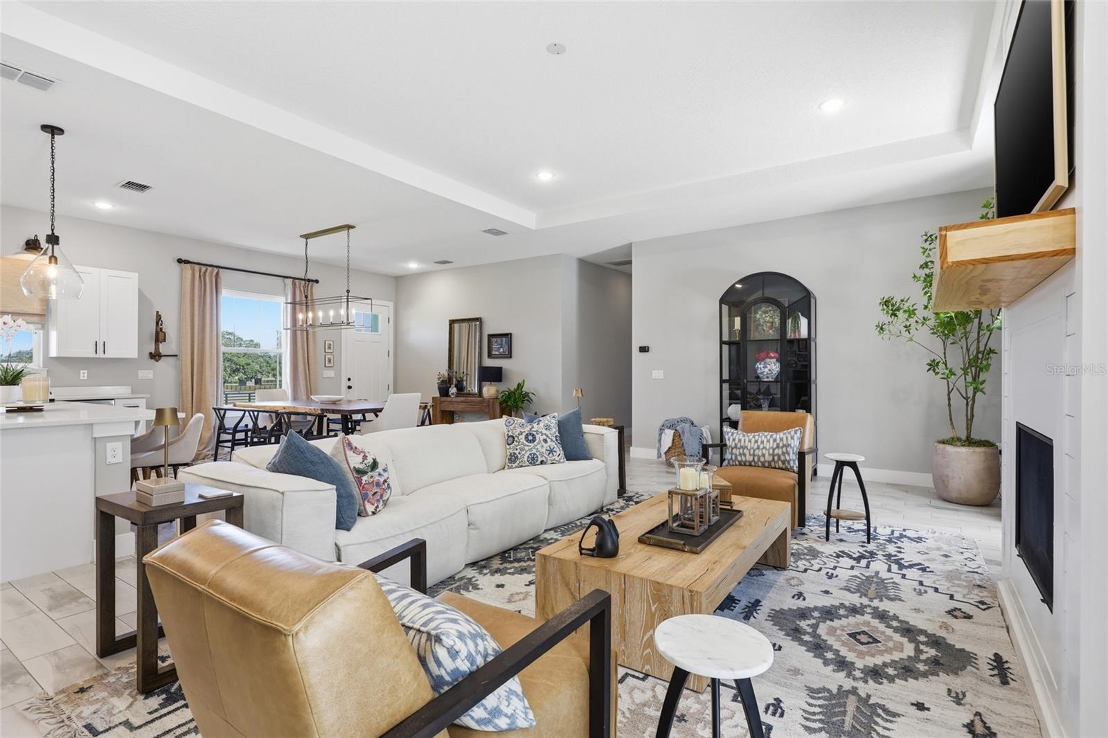 ROLLING HILLS ESTATES UN 5 - Residential