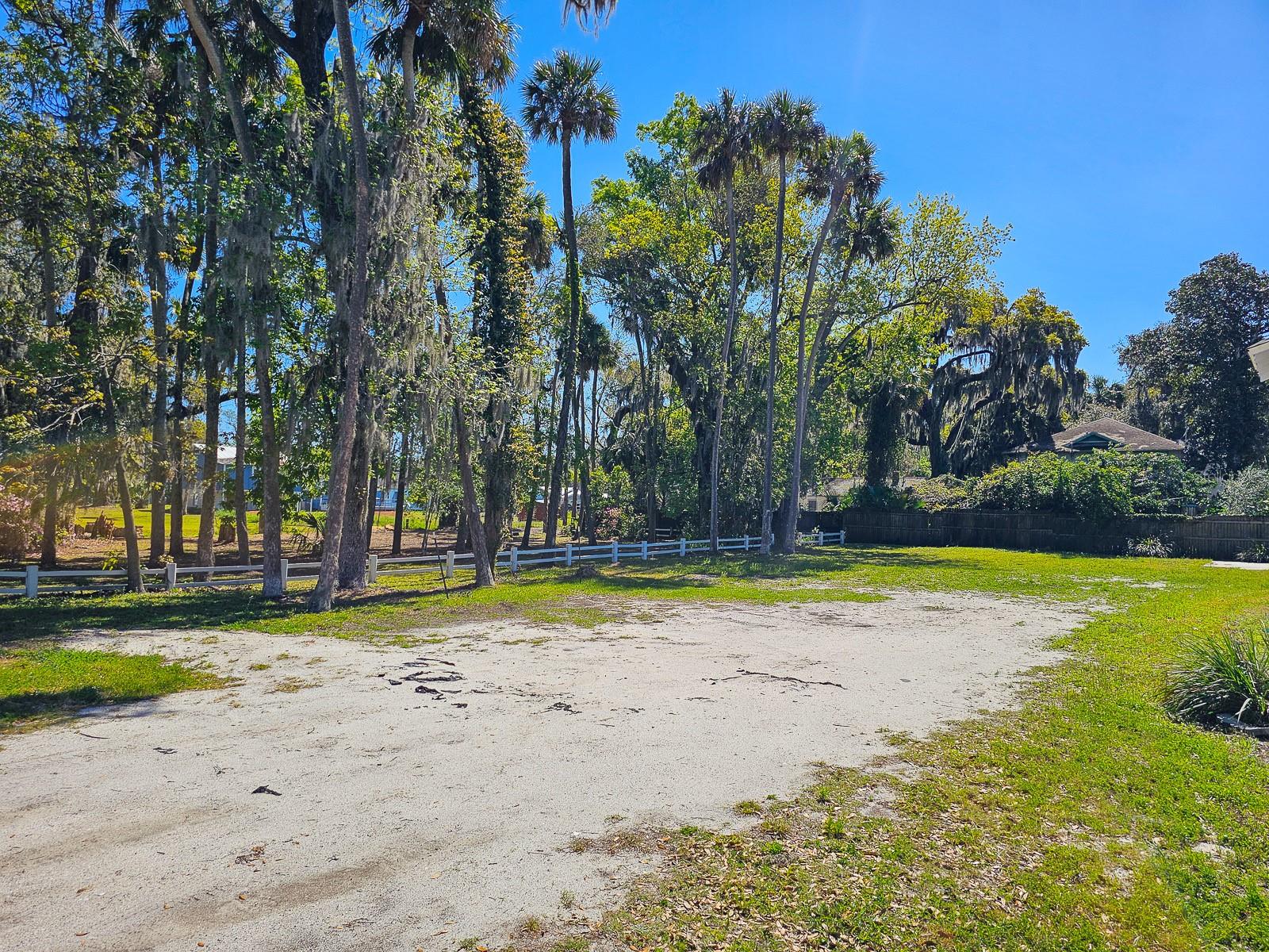 820 W CANAL STREET