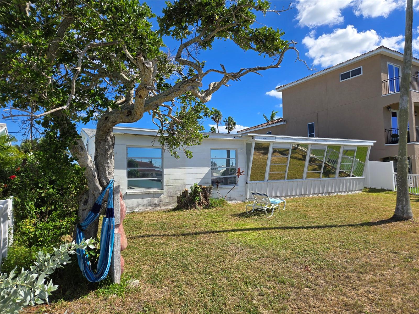 CRYSTAL ISLAND 1ST ADD - Residential Lease