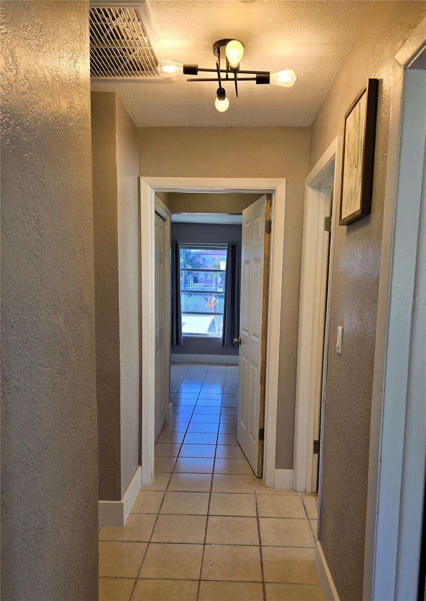 CRYSTAL ISLAND 1ST ADD - Residential Lease