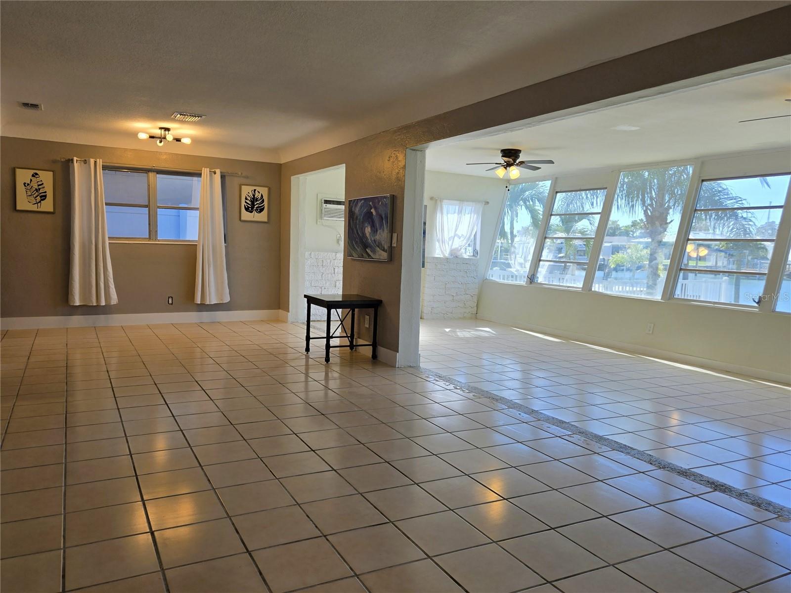 CRYSTAL ISLAND 1ST ADD - Residential Lease