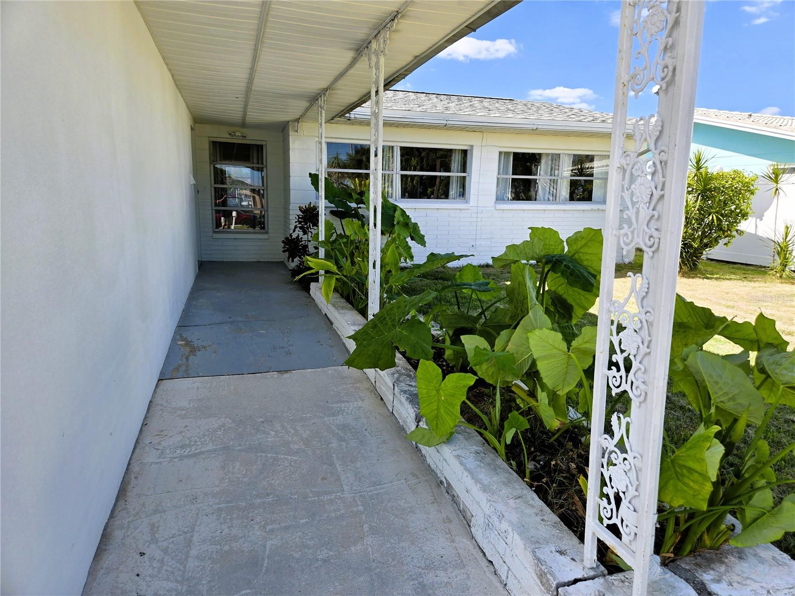 CRYSTAL ISLAND 1ST ADD - Residential Lease