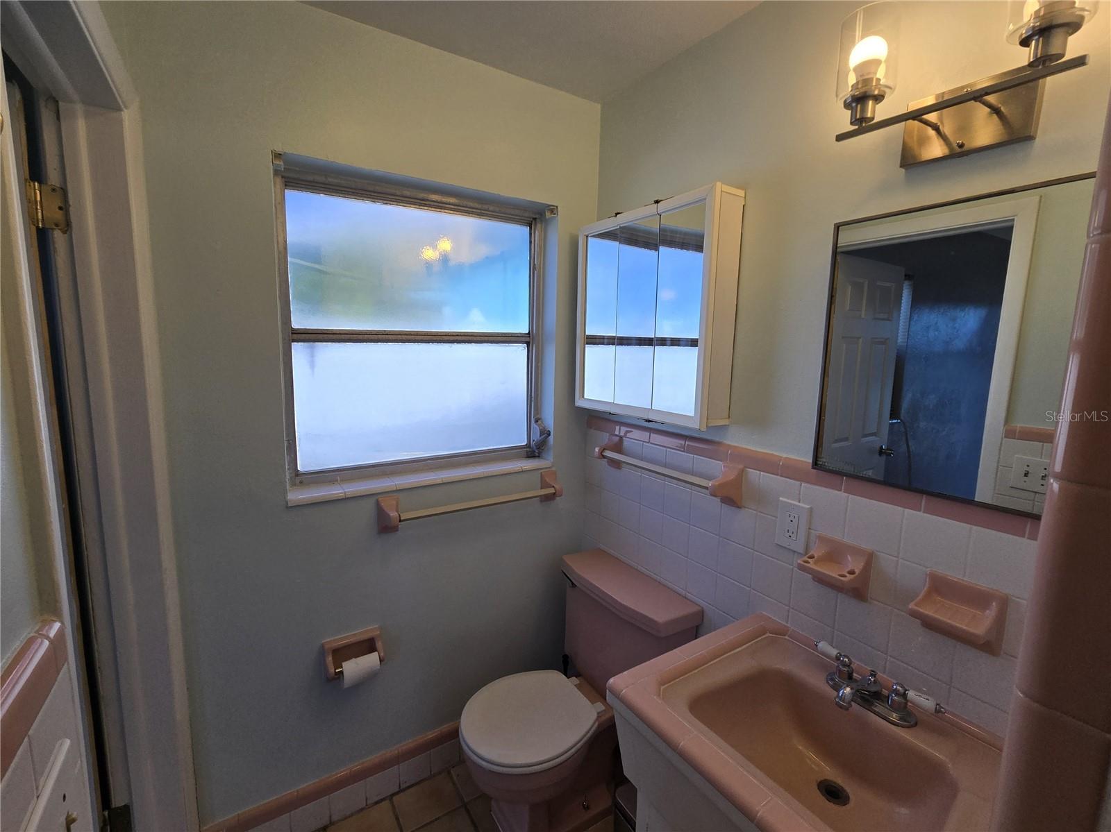 CRYSTAL ISLAND 1ST ADD - Residential Lease