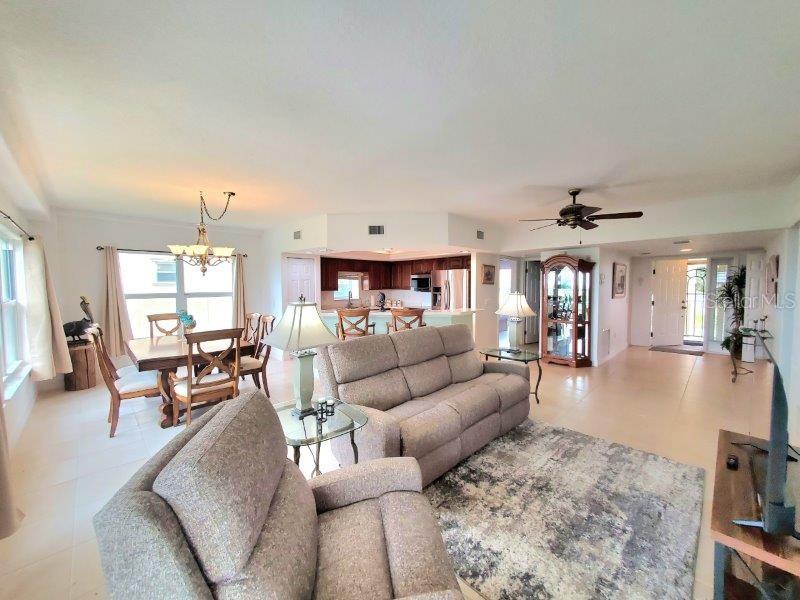 POINTS WEST PH 01 BLDG 01 - Residential Lease