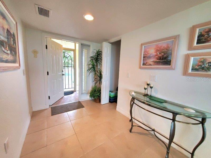 POINTS WEST PH 01 BLDG 01 - Residential Lease