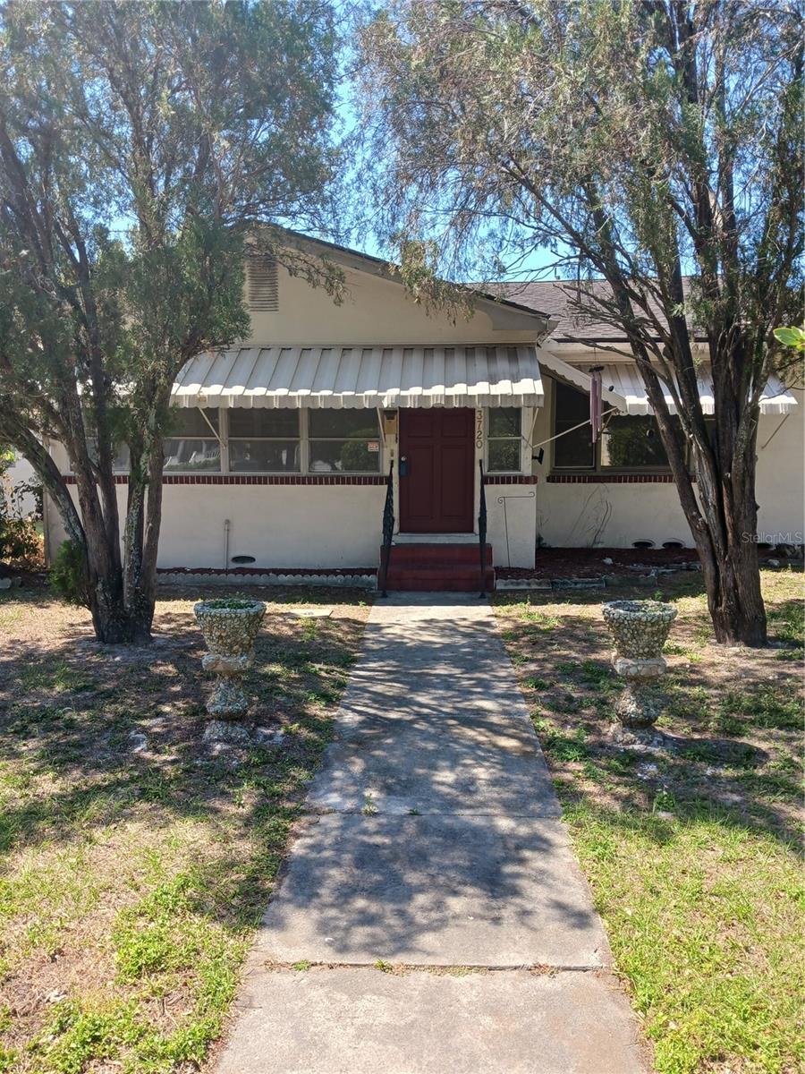 PINECREST PARK - Residential