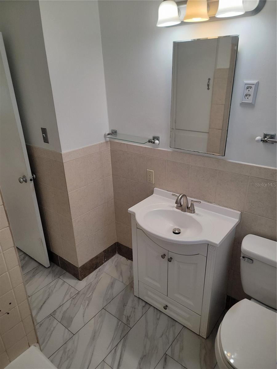 PINECREST PARK - Residential