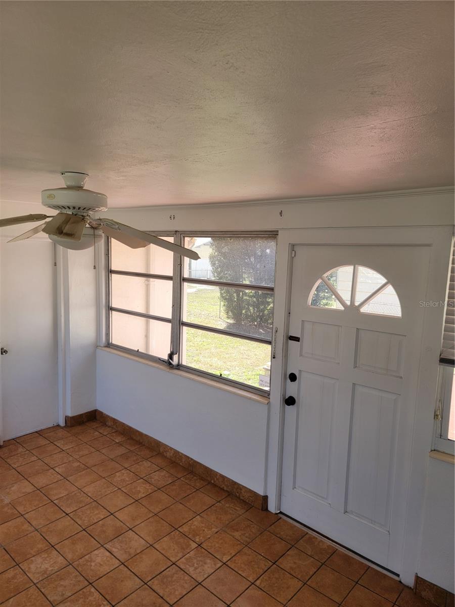 PINECREST PARK - Residential