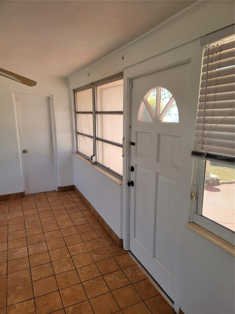 PINECREST PARK - Residential