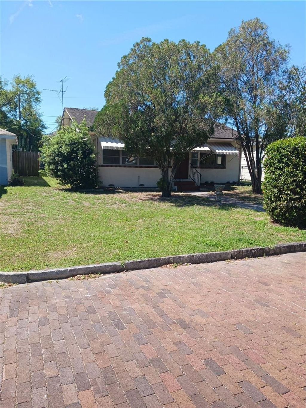 Photo of 3720 4th Avenue N, St Petersburg, FL 33713 (MLS # TB8499357)